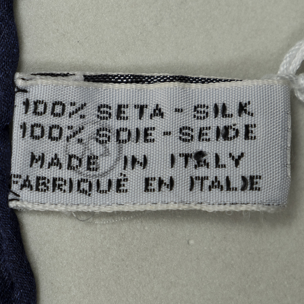 Chanel Scarf - Picture 5 of 5